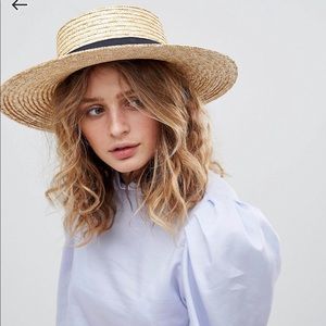 Straw sun hat